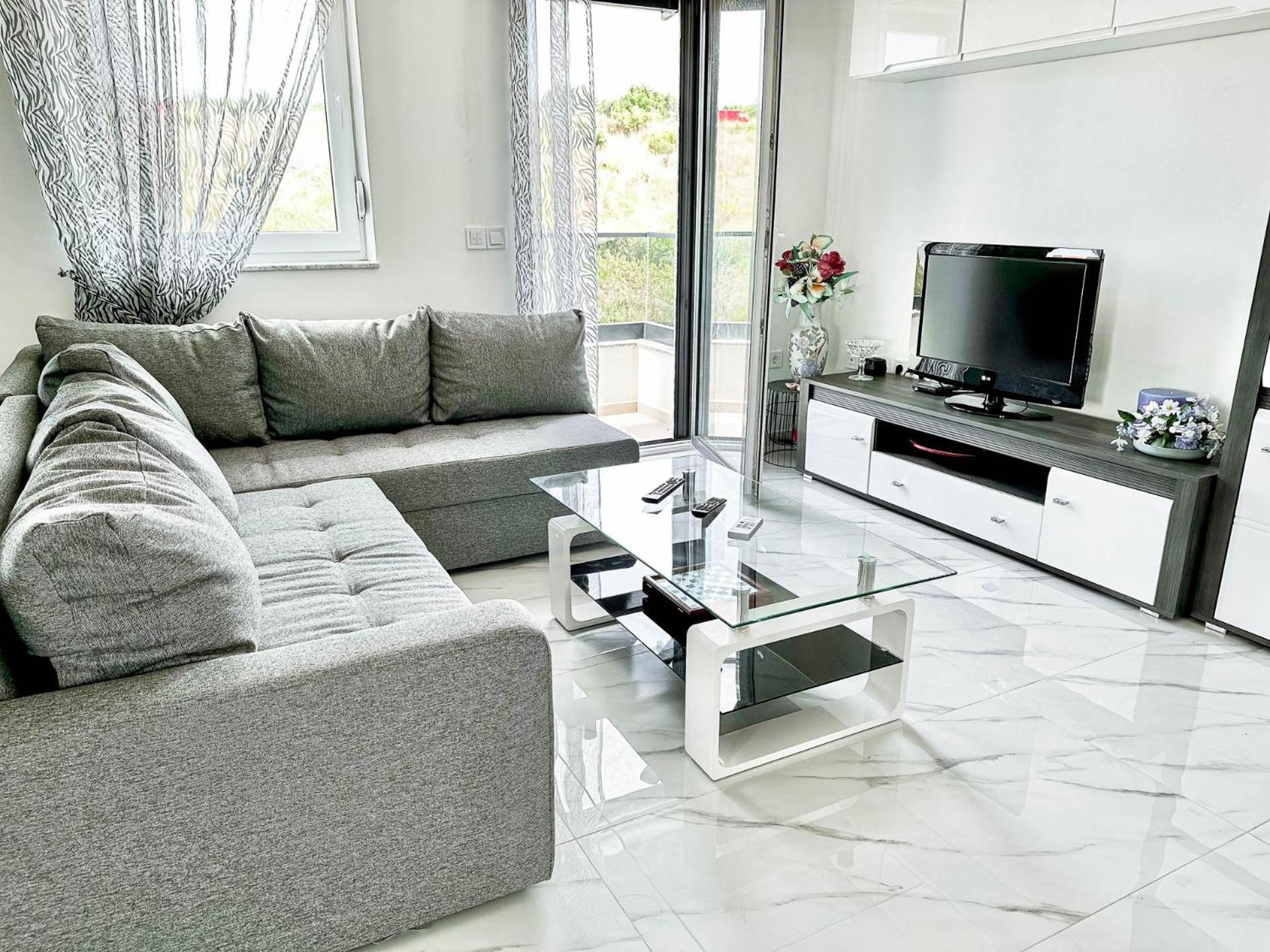 Brand New 2 Bed, 1 Bath Condo Zára Kültér fotó