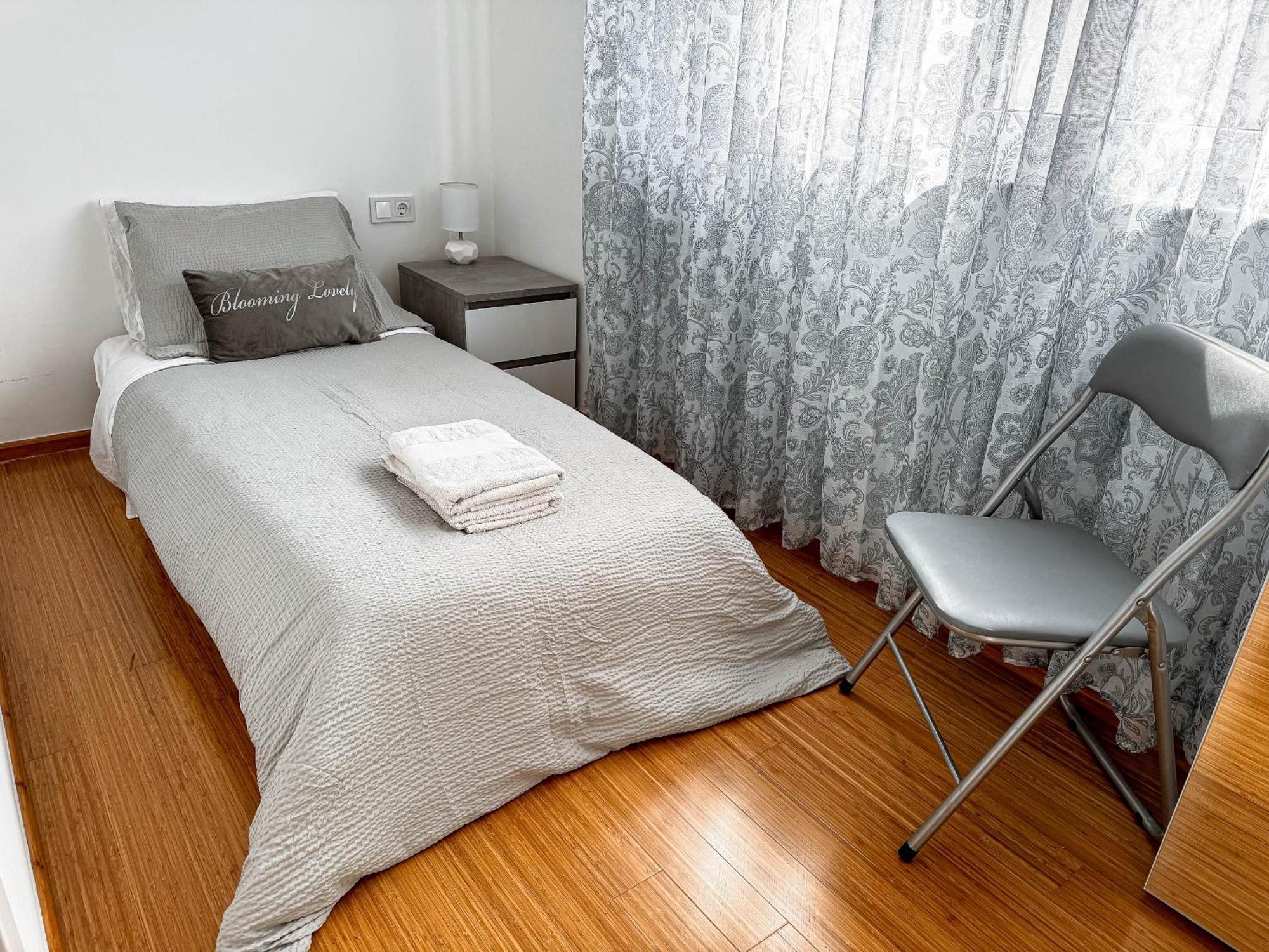 Brand New 2 Bed, 1 Bath Condo Zára Kültér fotó